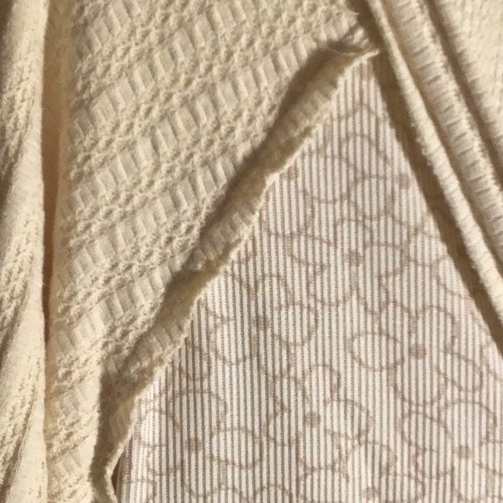 Cardigan P O L new❤️❤️ - Picture 2 of 6